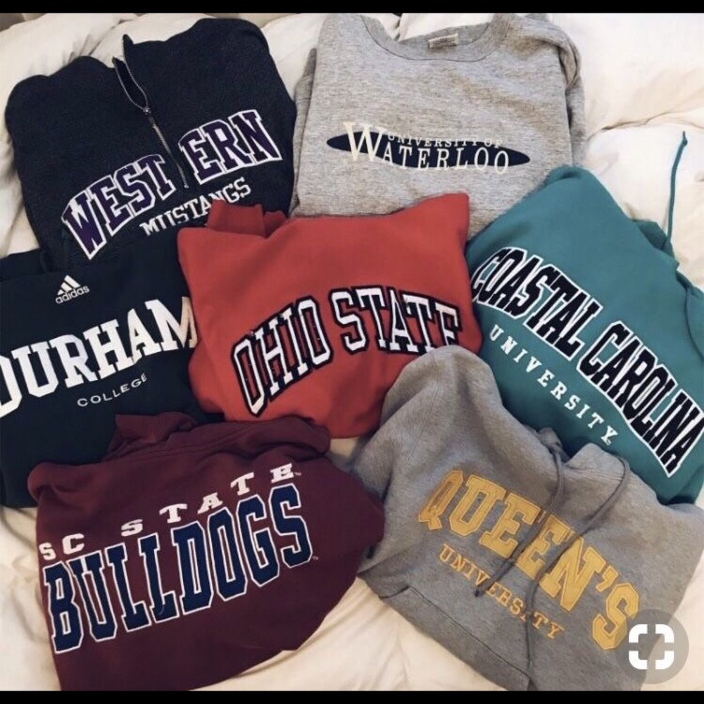 ISO HOODIES AND LONGSLEEVES ! dont buy!!SHARE PLS